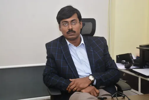 Dr Kaushik Biswas